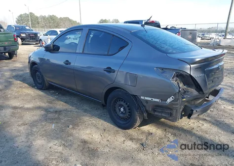 2017 Nissan Versa 1.6 S+ z USA, uszkodzony, nr VIN 3N1CN7AP1HL893624
